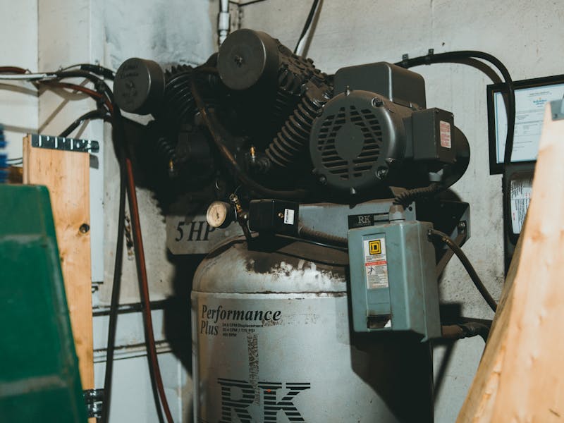 Walk-in cooler compressor repair at restaurant in Suwanee GA